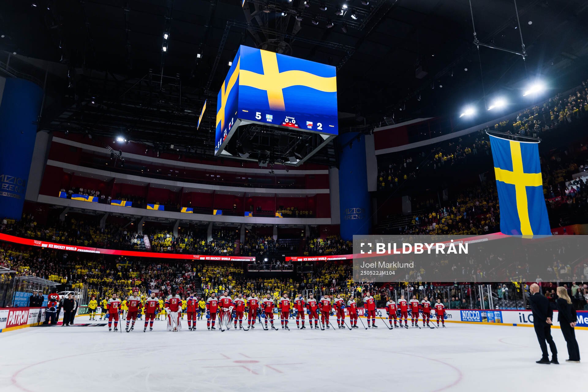 Players stand