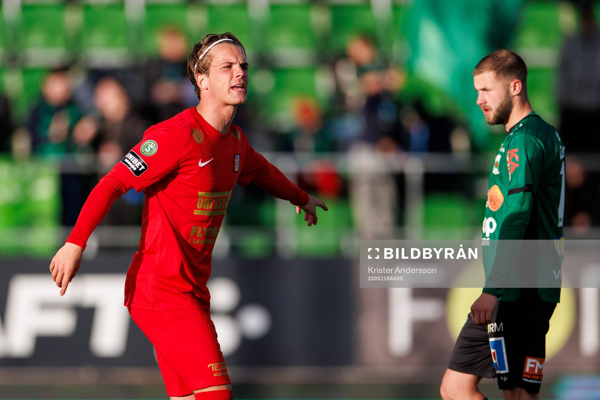 Landskronas Victor Karlsson under fotbollsmatchen i Superettan mellan Varberg och Landskrona den 22 maj 2025 i Varberg. 