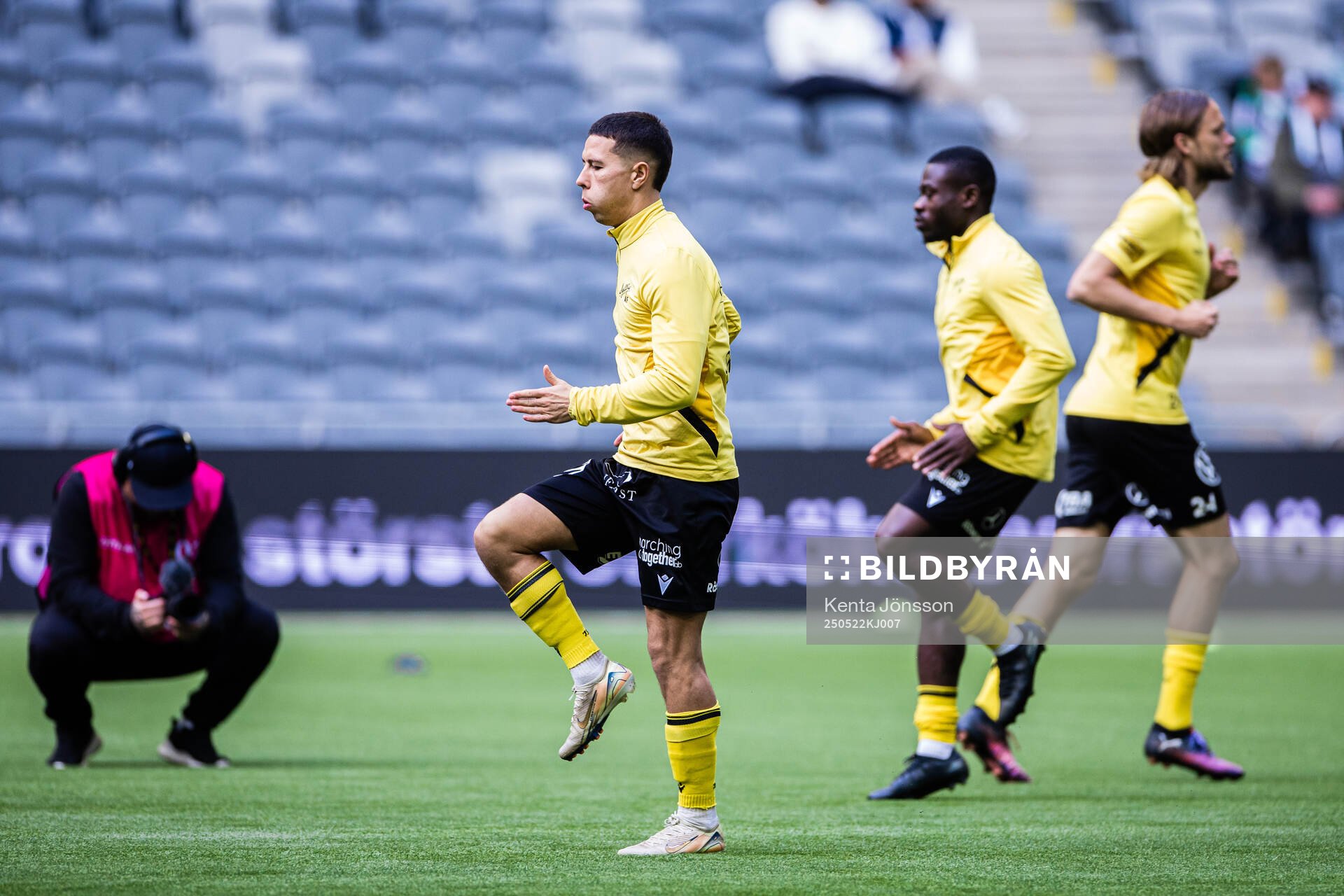 Mjällbys Nicklas Røjkjær under uppvärmningen inför fotbollsmatchen i Allsvenskan mellan Hammarby och Mjällby den 22 maj 2025 i Stockholm. 