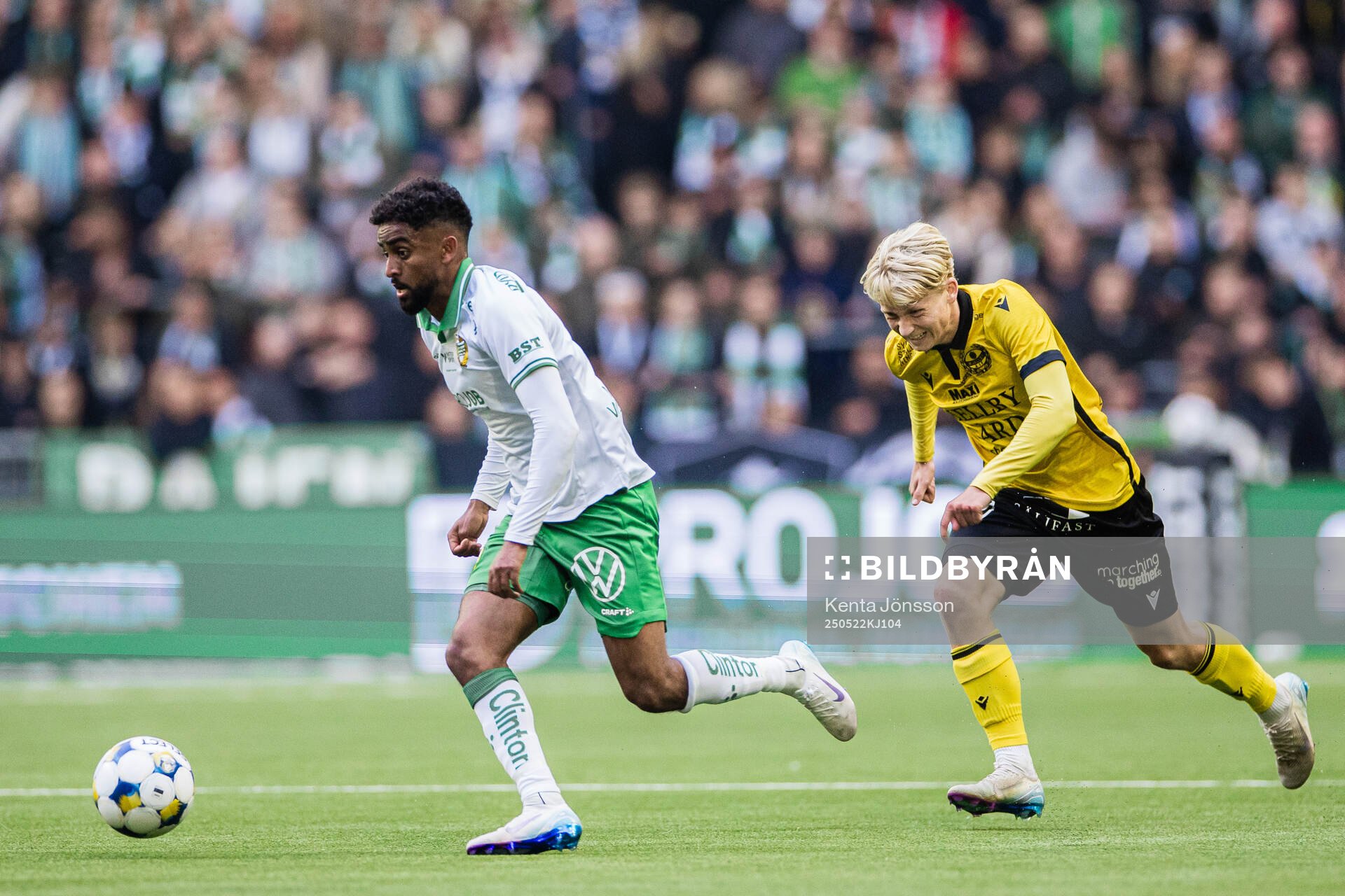 Hammarbys Tesfaldet Tekie och Mjällbys Romeo Leandersson