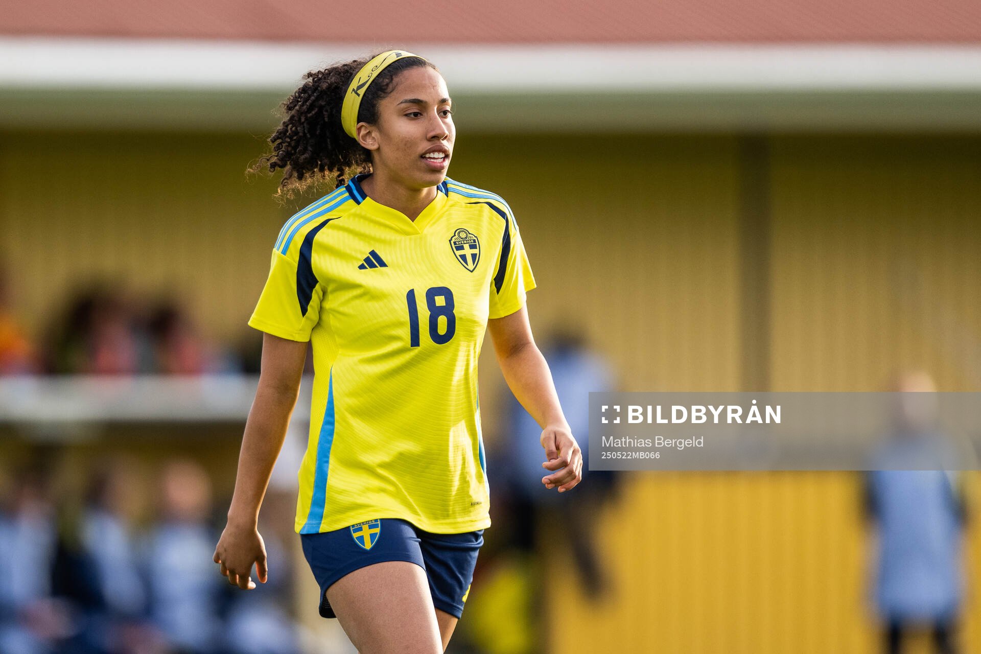 Sveriges Kaia Caruthers under F16-landskampen i fotboll mellan Sverige och Österrike den 22 maj 2025 i Smögen. 