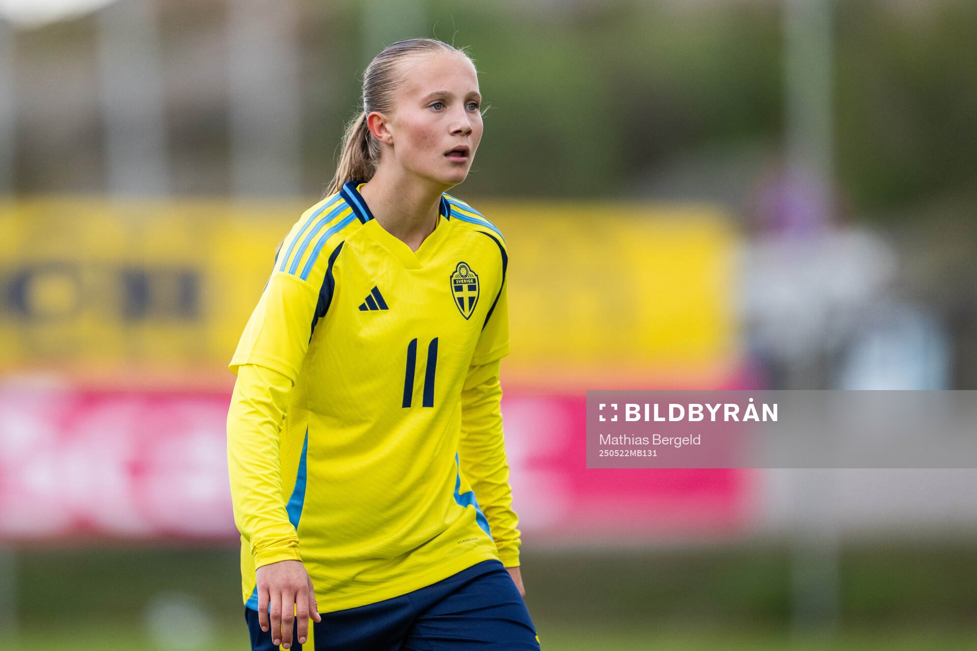 Sveriges Fanny Peterson under F16-landskampen i fotboll mellan Sverige och Österrike den 22 maj 2025 i Smögen. 