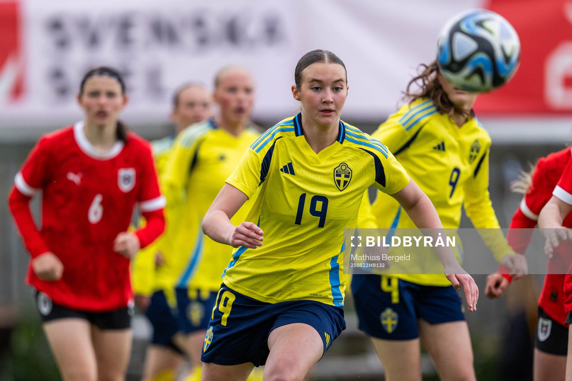Sveriges Lillian Häggkvist under F16-landskampen i fotboll mellan Sverige och Österrike den 22 maj 2025 i Smögen. 