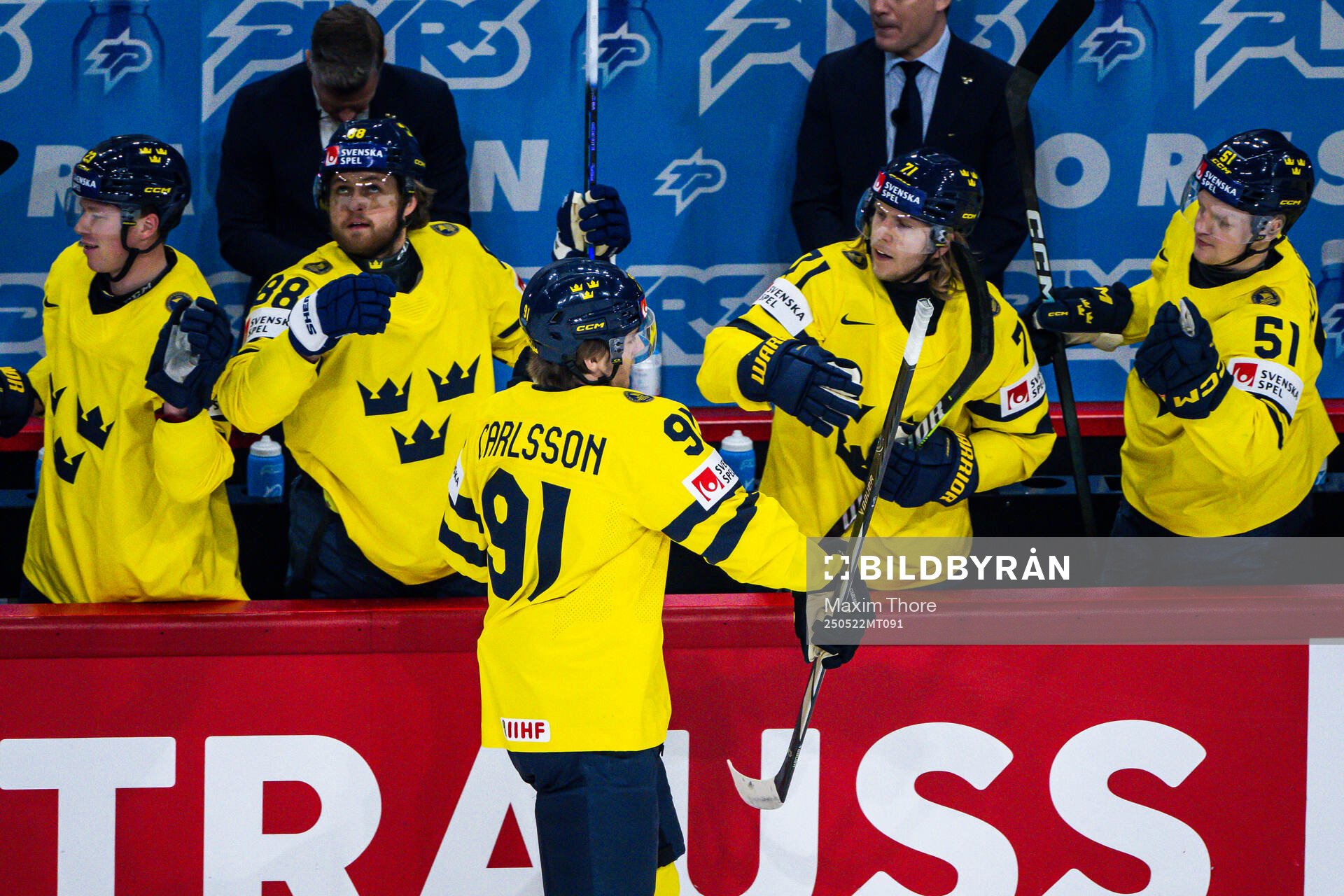 Leo Carlsson of Sweden celebrates the 1-0 goal with