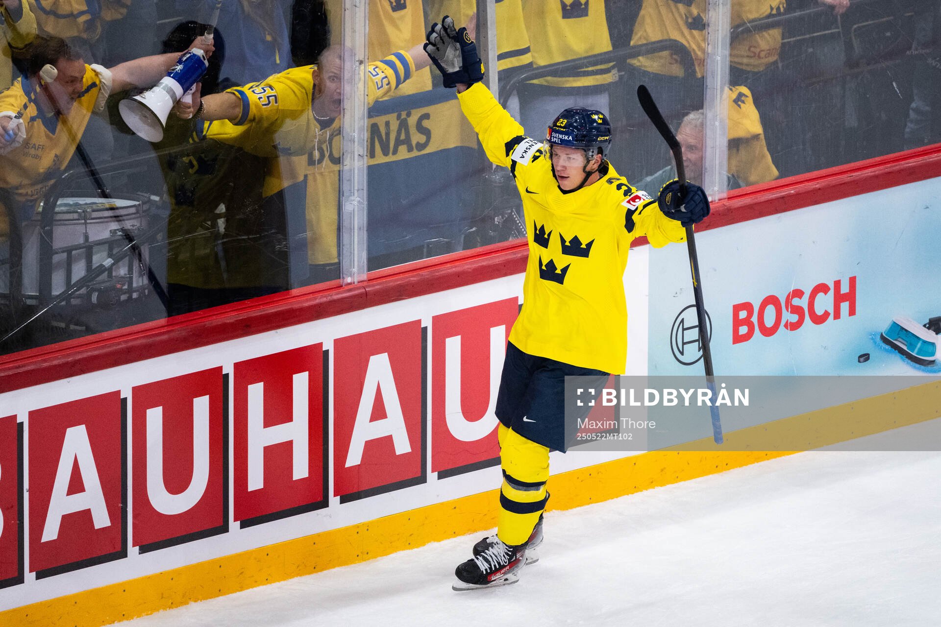 Lucas Raymond of Sweden celebrates