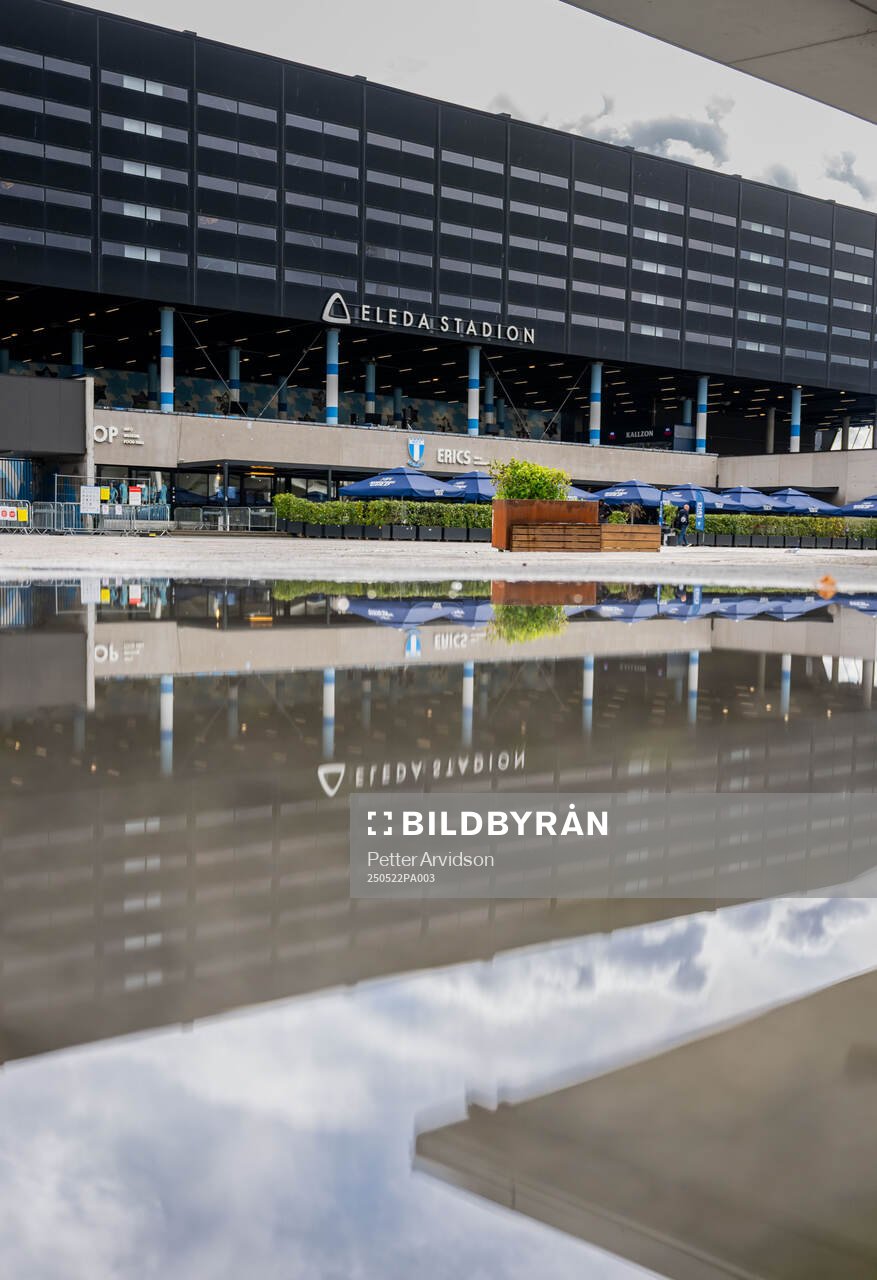 Exteriör Eleda Stadion inför fotbollsmatchen i Allsvenskan mellan Malmö FF och AIK den 22 maj 2025 i Malmö. 