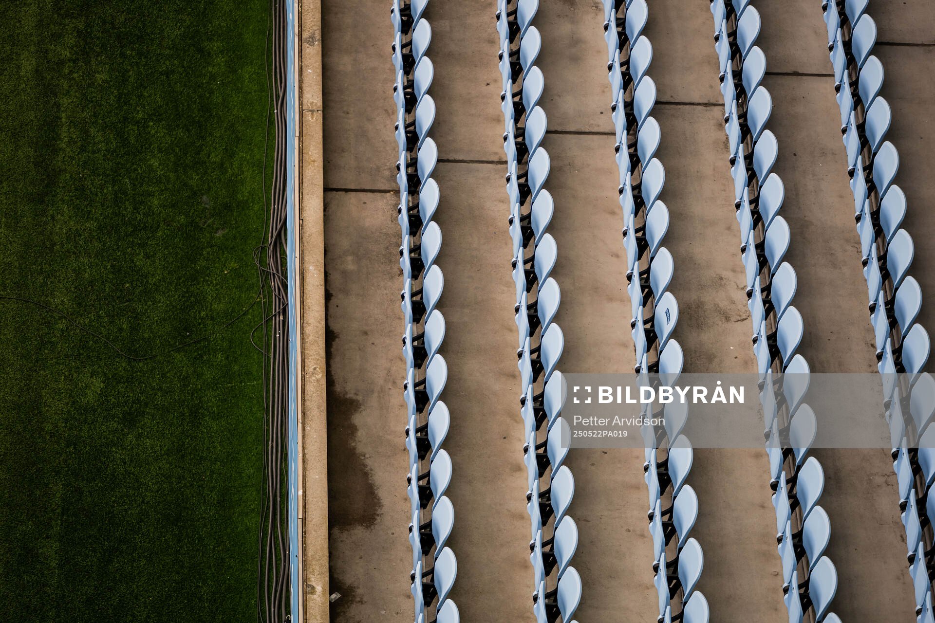 Läktarstolar på Eleda Stadion inför fotbollsmatchen i Allsvenskan mellan Malmö FF och AIK den 22 maj 2025 i Malmö. 
