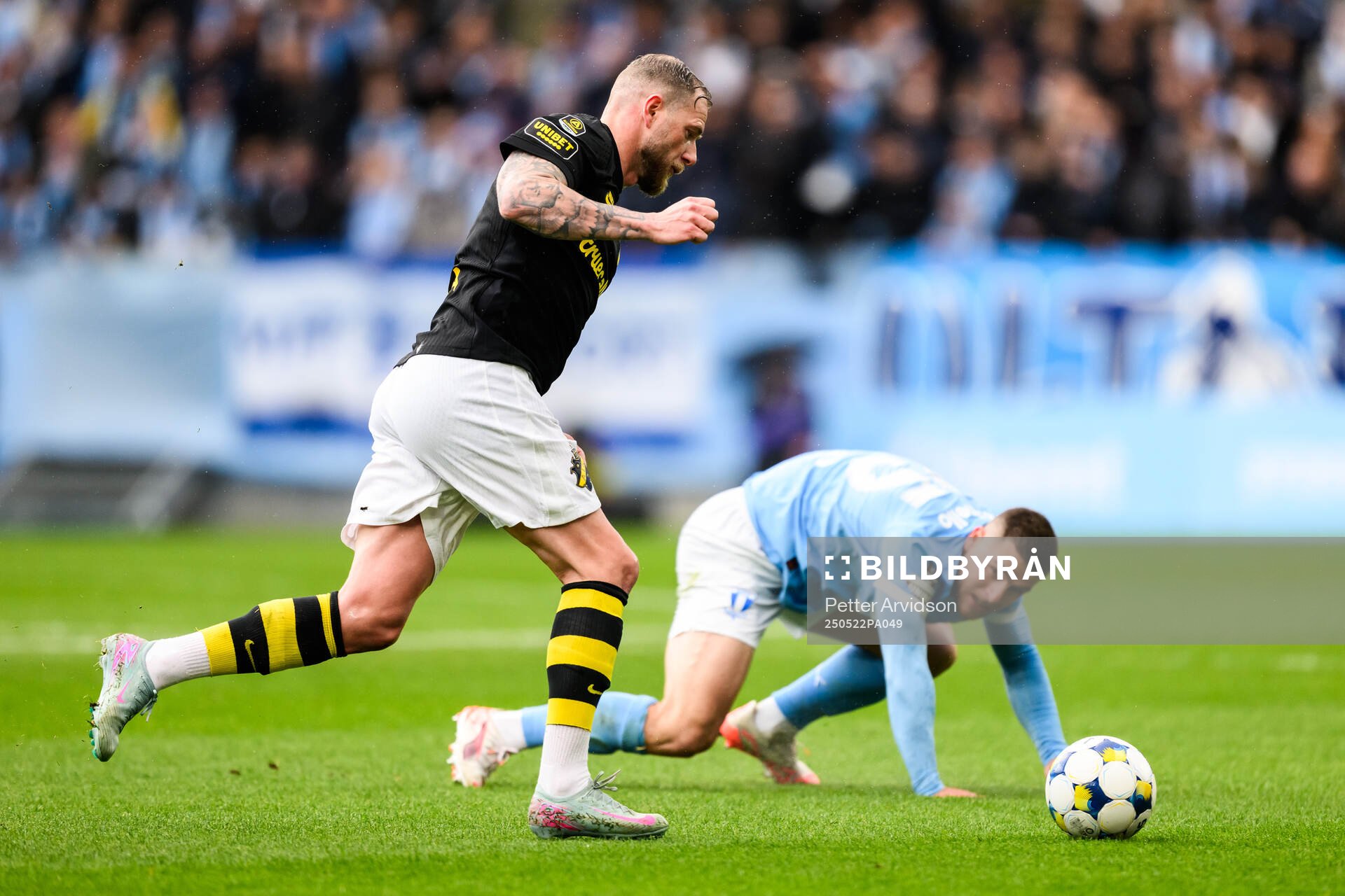 AIKs John Guidetti under fotbollsmatchen i Allsvenskan mellan Malmö FF och AIK den 22 maj 2025 i Malmö. 