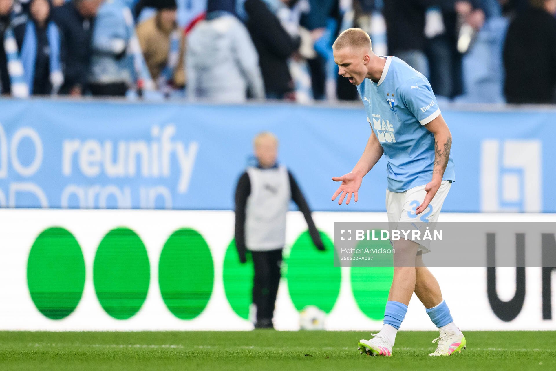 Malmö FFs Daniel Gudjohnsen deppar