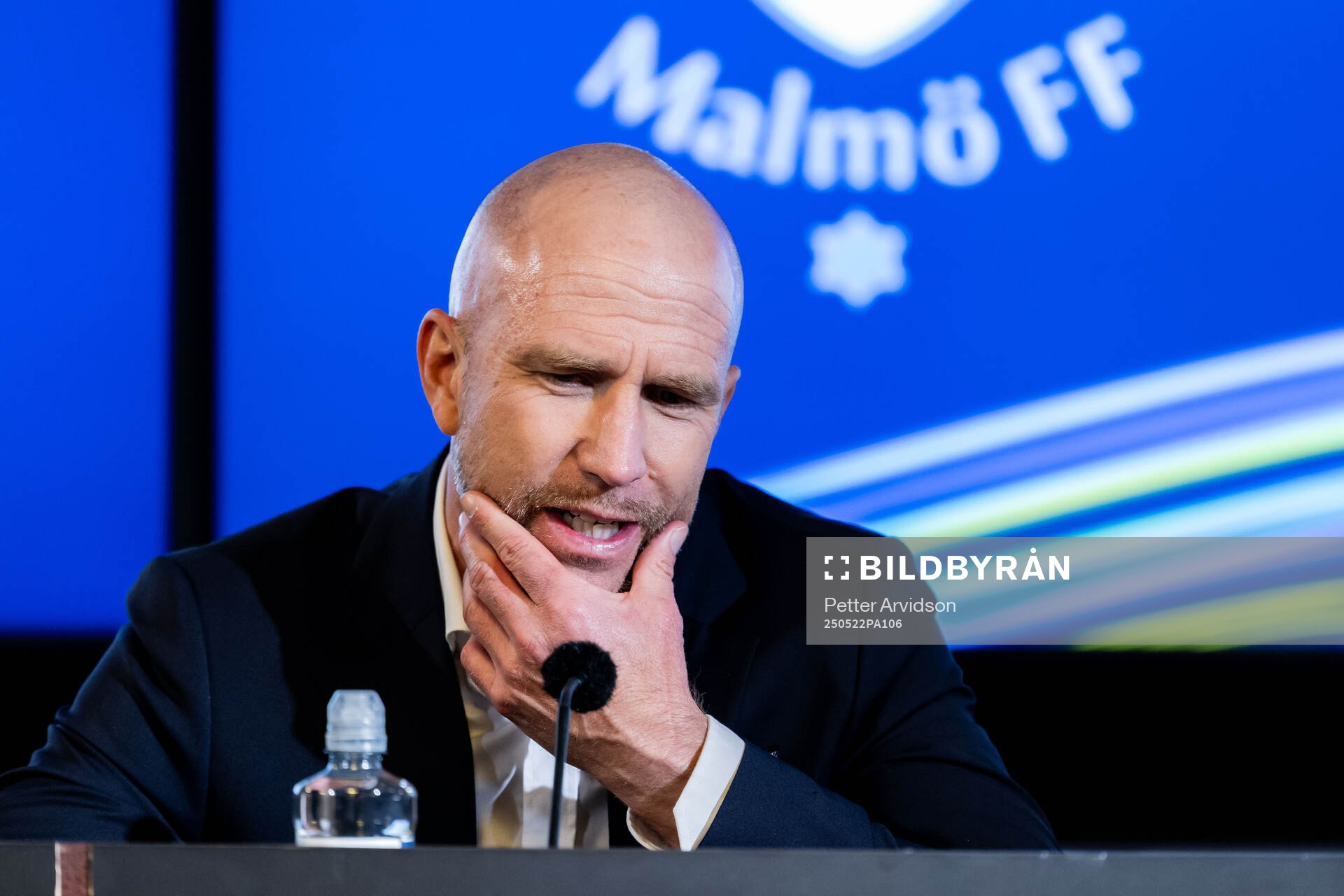 Malmö FFs tränare Henrik Rydström under presskonferensen efter fotbollsmatchen i Allsvenskan mellan Malmö FF och AIK den 22 maj 2025 i Malmö.