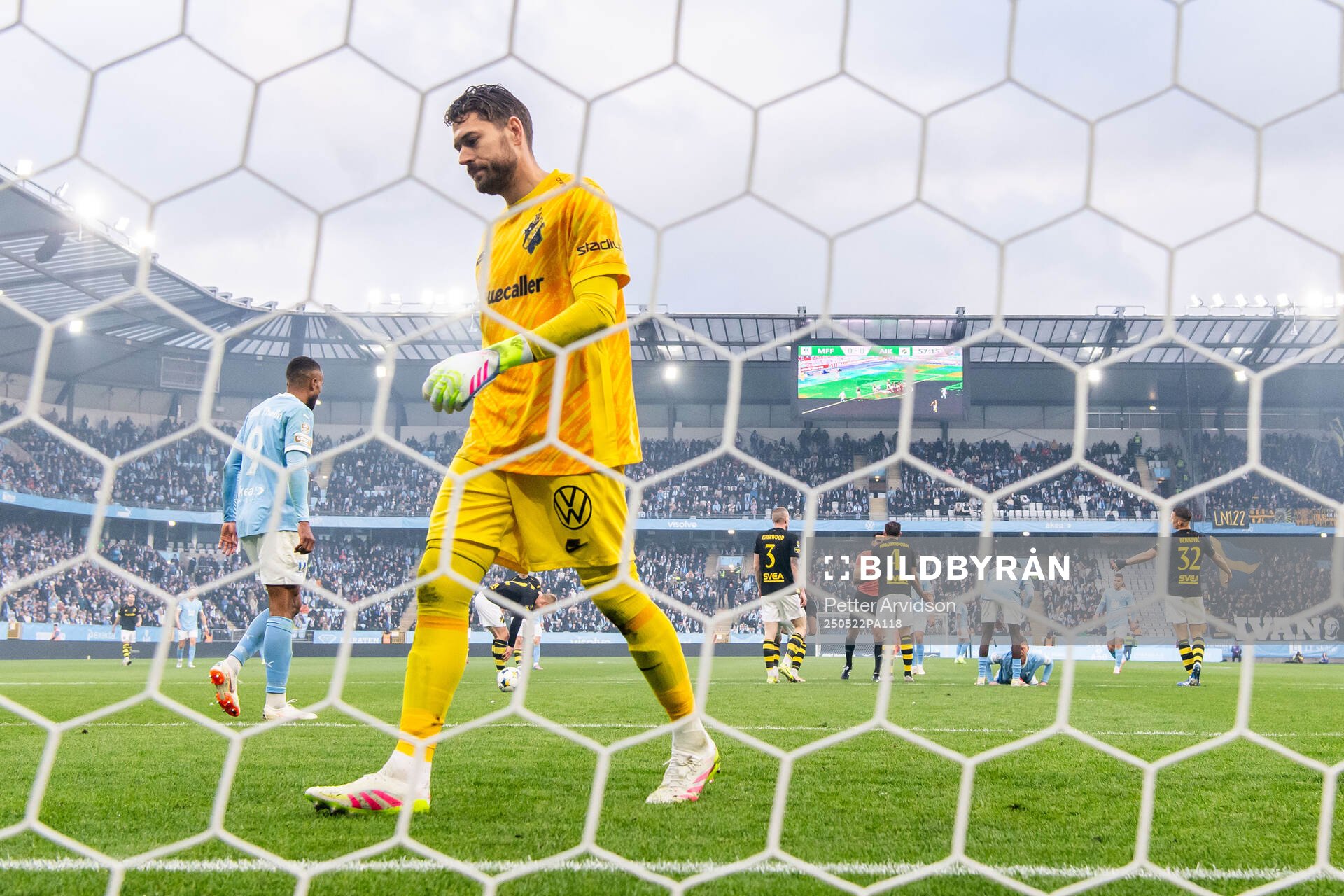 AIKs målvakt Kristoffer Nordfeldt deppar