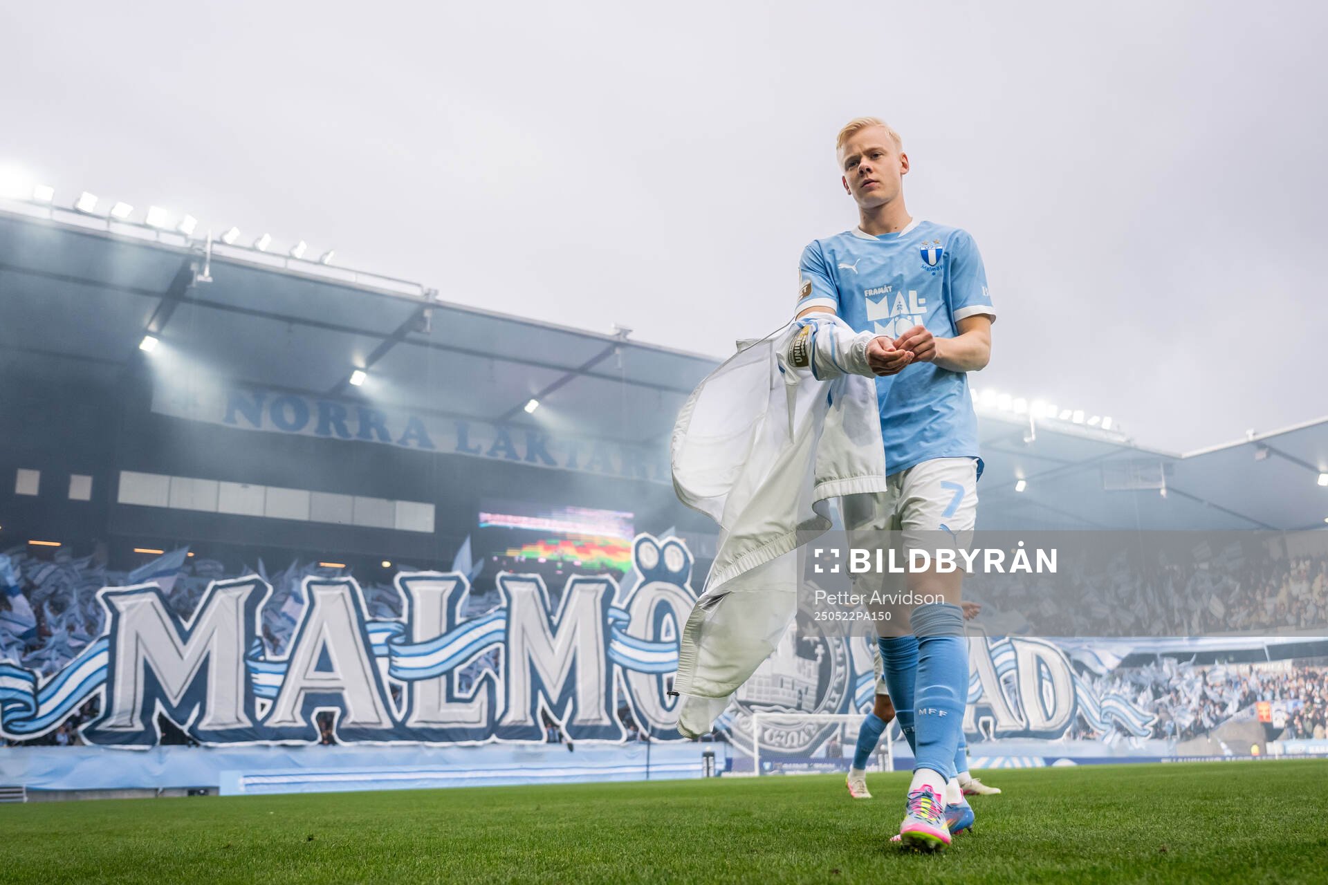 Malmö FFs Otto Rosengren inför fotbollsmatchen i Allsvenskan mellan Malmö FF och AIK den 22 maj 2025 i Malmö. 