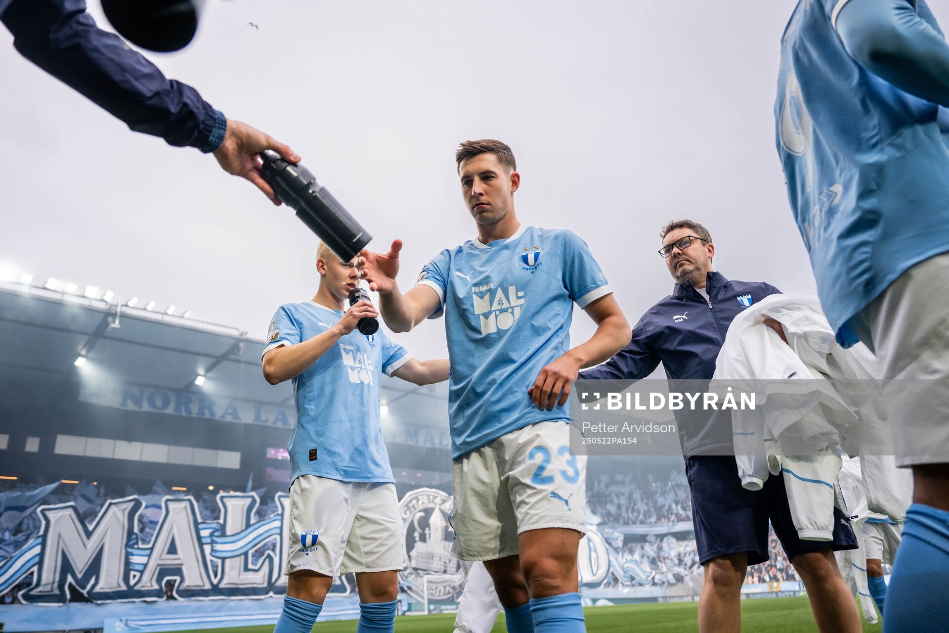 Malmö FFs Lasse Berg Johnsen inför fotbollsmatchen i Allsvenskan mellan Malmö FF och AIK den 22 maj 2025 i Malmö. 