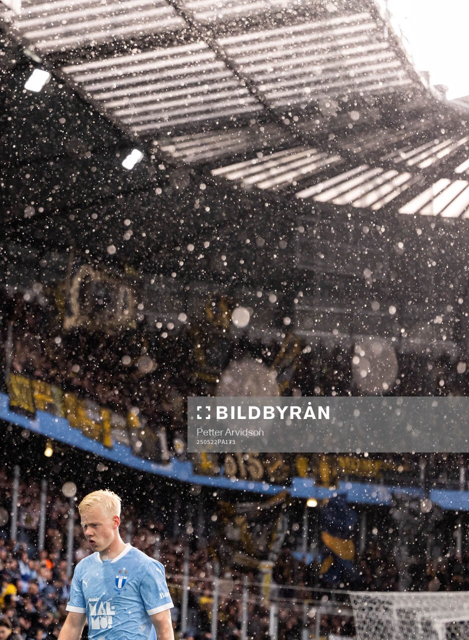 Malmö FFs Otto Rosengren under fotbollsmatchen i Allsvenskan mellan Malmö FF och AIK den 22 maj 2025 i Malmö. 