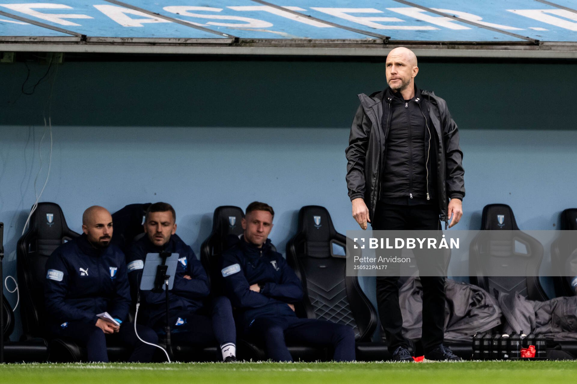 Malmö FFs tränare Henrik Rydström under fotbollsmatchen i Allsvenskan mellan Malmö FF och AIK den 22 maj 2025 i Malmö. 