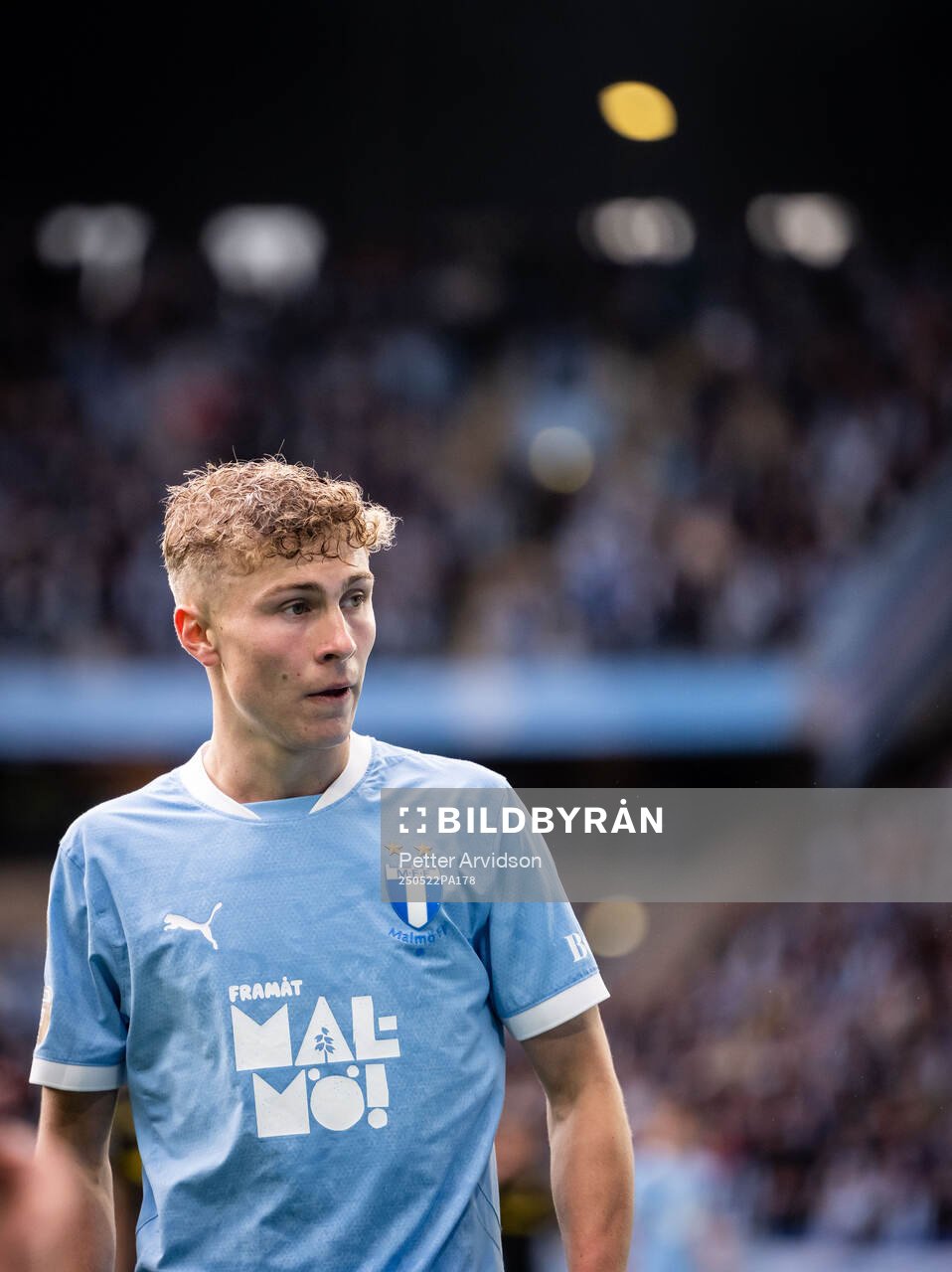Malmö FFs Hugo Bolin under fotbollsmatchen i Allsvenskan mellan Malmö FF och AIK den 22 maj 2025 i Malmö. 