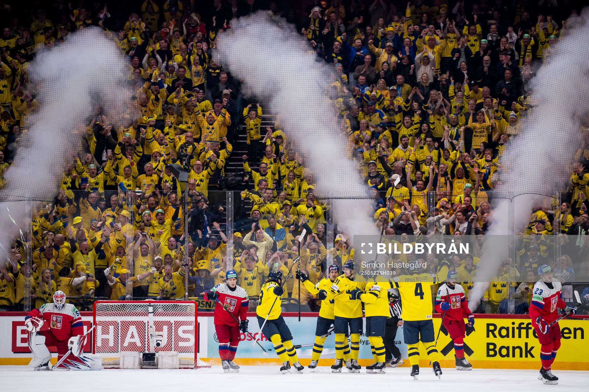 Leo Carlsson of Sweden celebrates the 2-0 goal