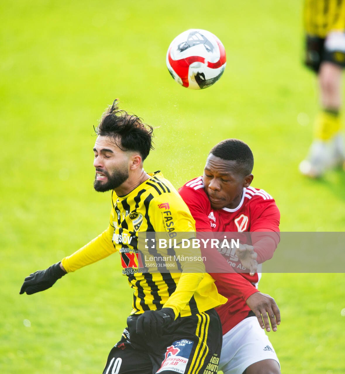 IFK Hässleholms Rahel Omed Nadar i matchen i division 2
