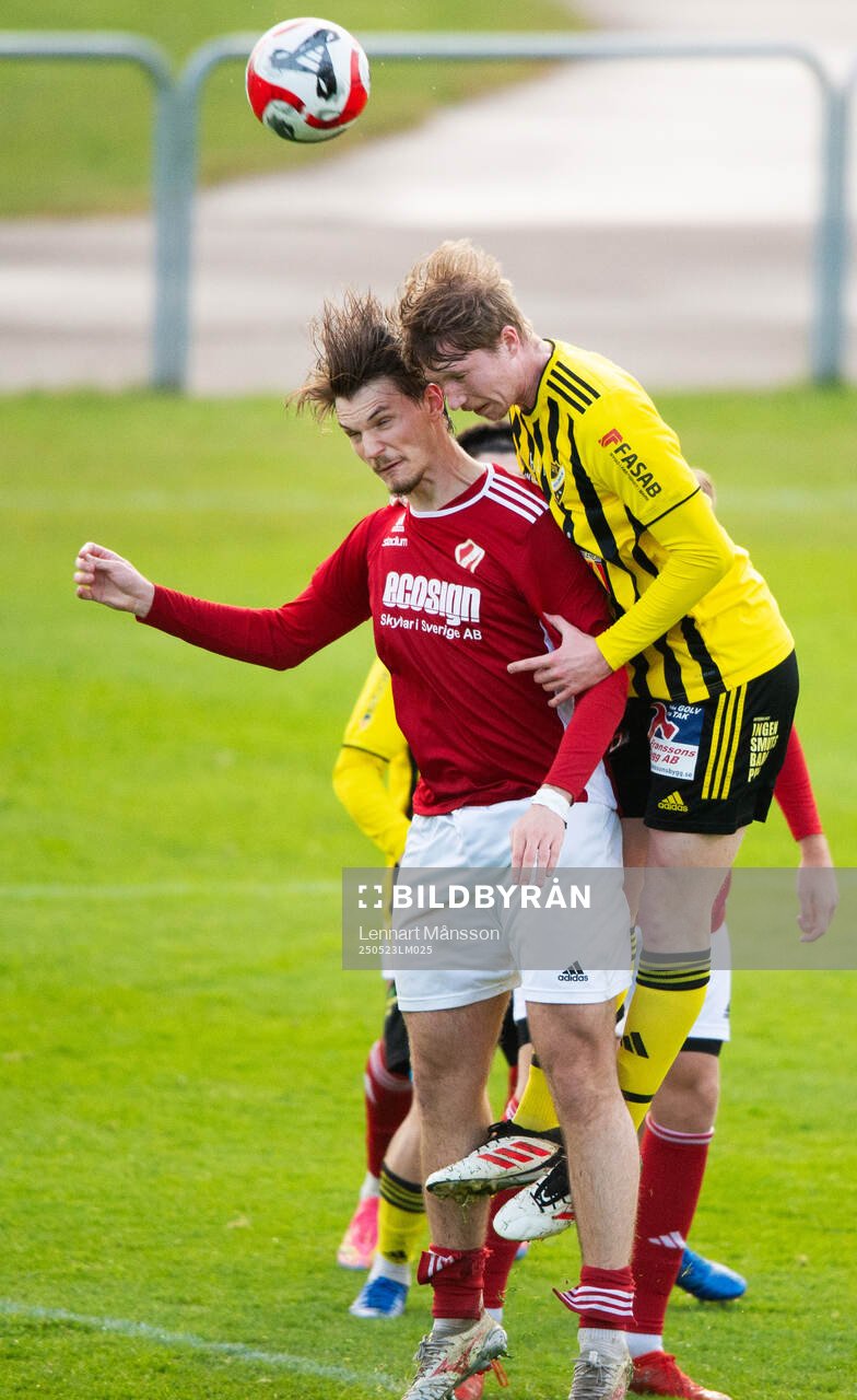 IFK Hässleholms Hugo Arvidsson i matchen i division 2