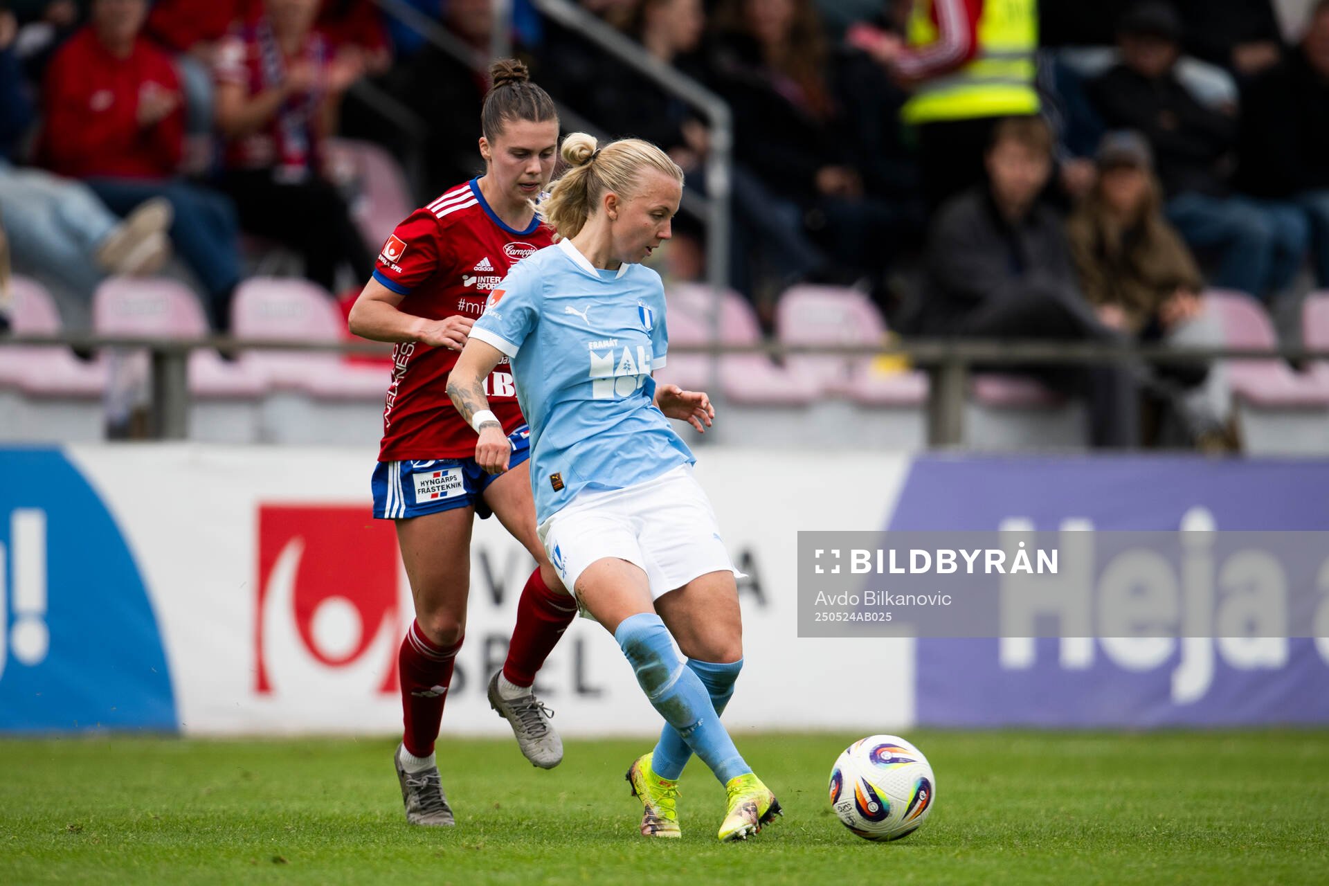 Malmö FFs Nathalie Hoff Persson under fotbollsmatchen i Damallsvenskan mellan Vittsjö och Malmö FF den 24 maj 2025 i Vittsjö. 