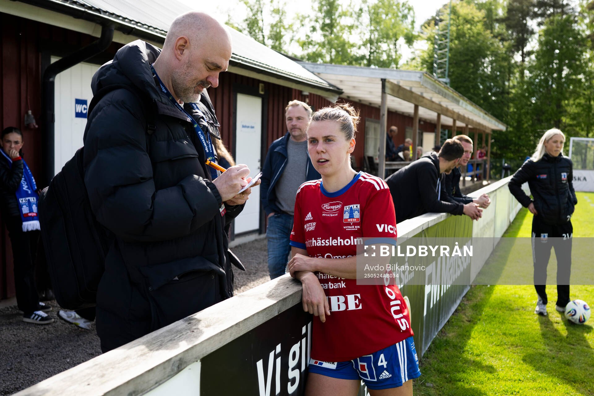 Vittsjös Anna Haddock under intervju efter fotbollsmatchen i Damallsvenskan mellan Vittsjö och Malmö FF den 24 maj 2025 i Vittsjö. 