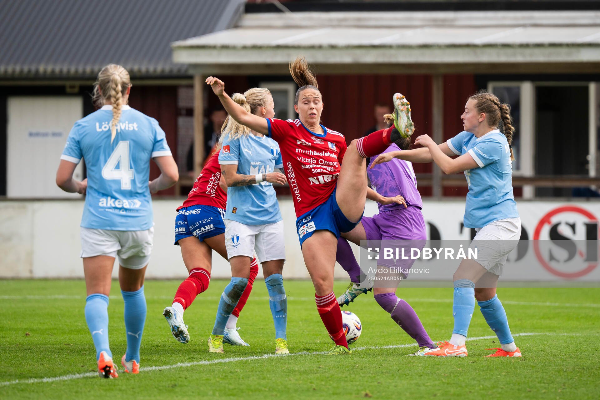 Vittsjös Hanna Ekengren under fotbollsmatchen i Damallsvenskan mellan Vittsjö och Malmö FF den 24 maj 2025 i Vittsjö. 