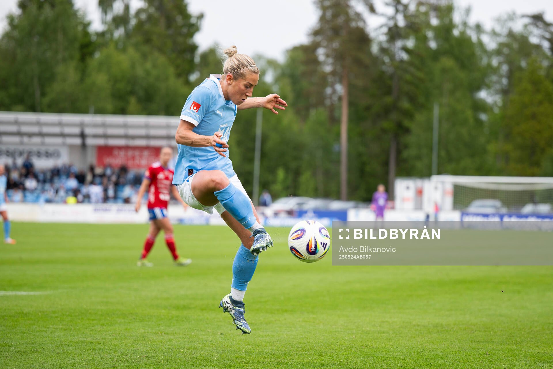 Malmö FFs Mia Persson under fotbollsmatchen i Damallsvenskan mellan Vittsjö och Malmö FF den 24 maj 2025 i Vittsjö. 