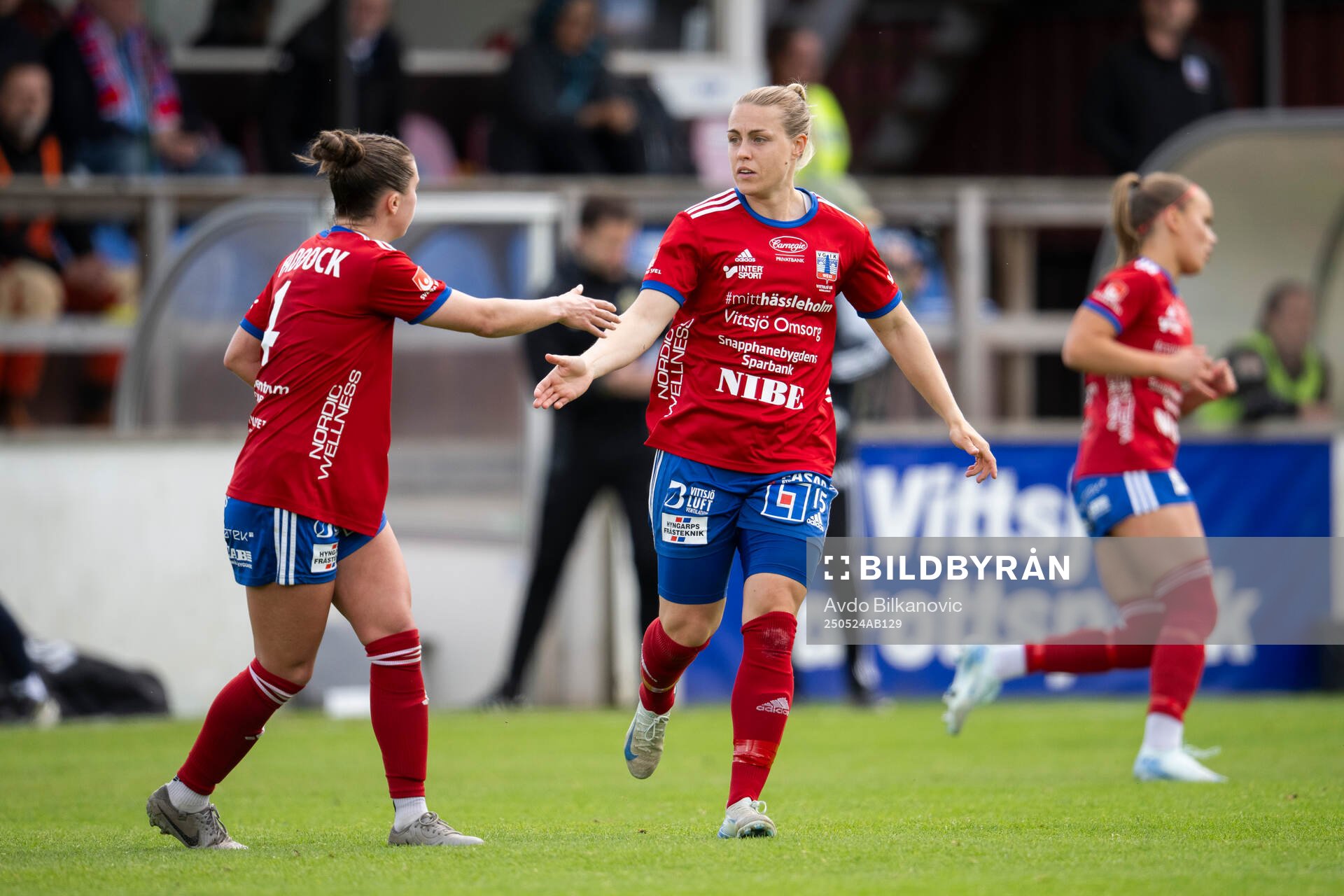 Vittsjös Nellie Persson och Anna Haddock