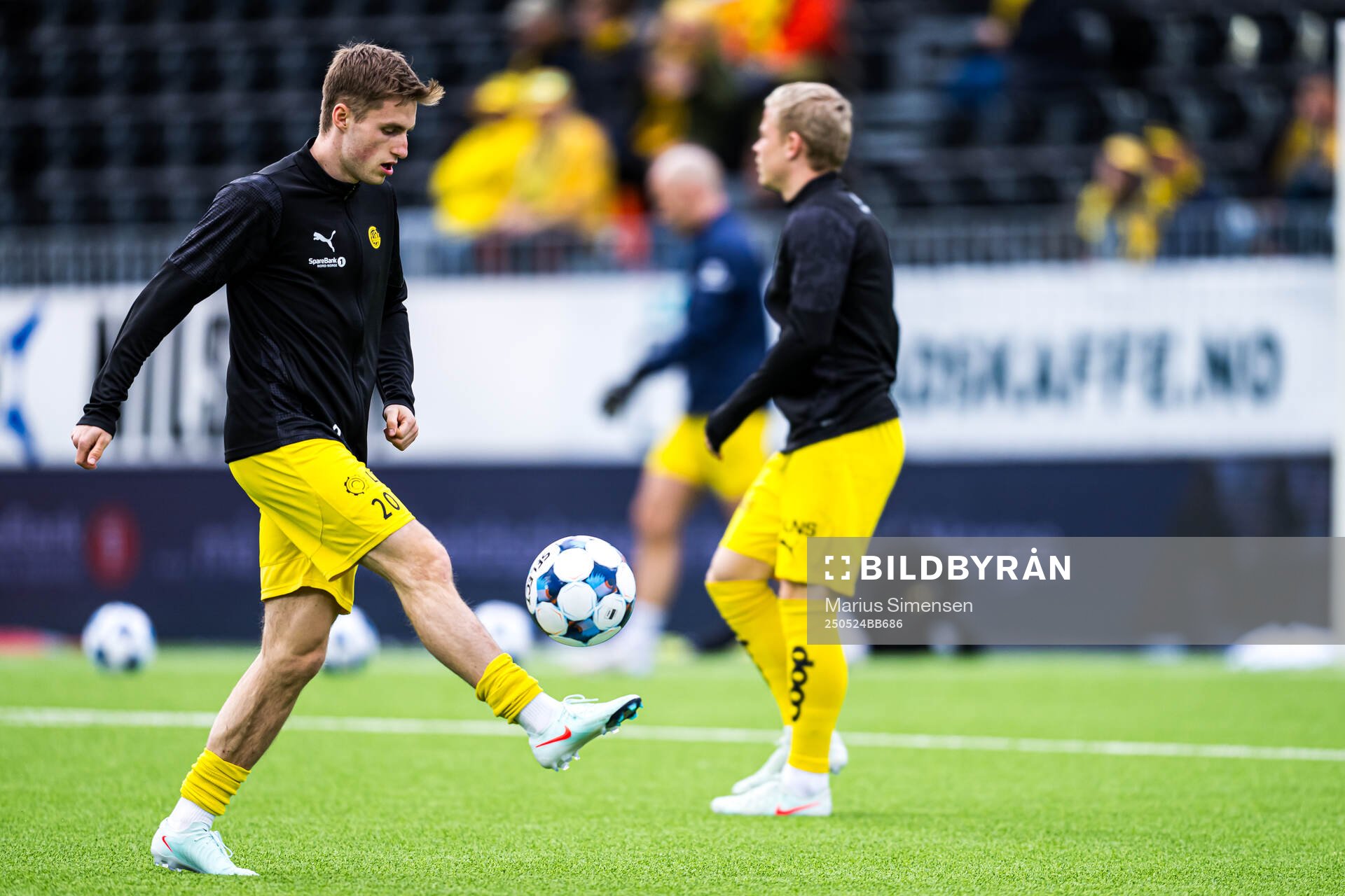 Fredrik Sjøvold of Bodø/Glimt warms up ahead of the Eliteserien match between Bodø/Glimt and Rosenborg on May 24, 2025 in Bodø.