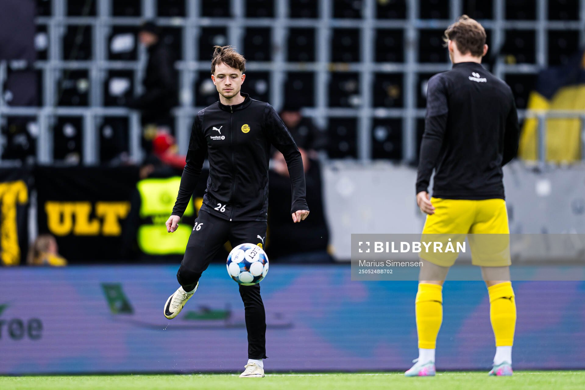 Håkon Evjen of Bodø/Glimt warms up ahead of the Eliteserien match between Bodø/Glimt and Rosenborg on May 24, 2025 in Bodø.