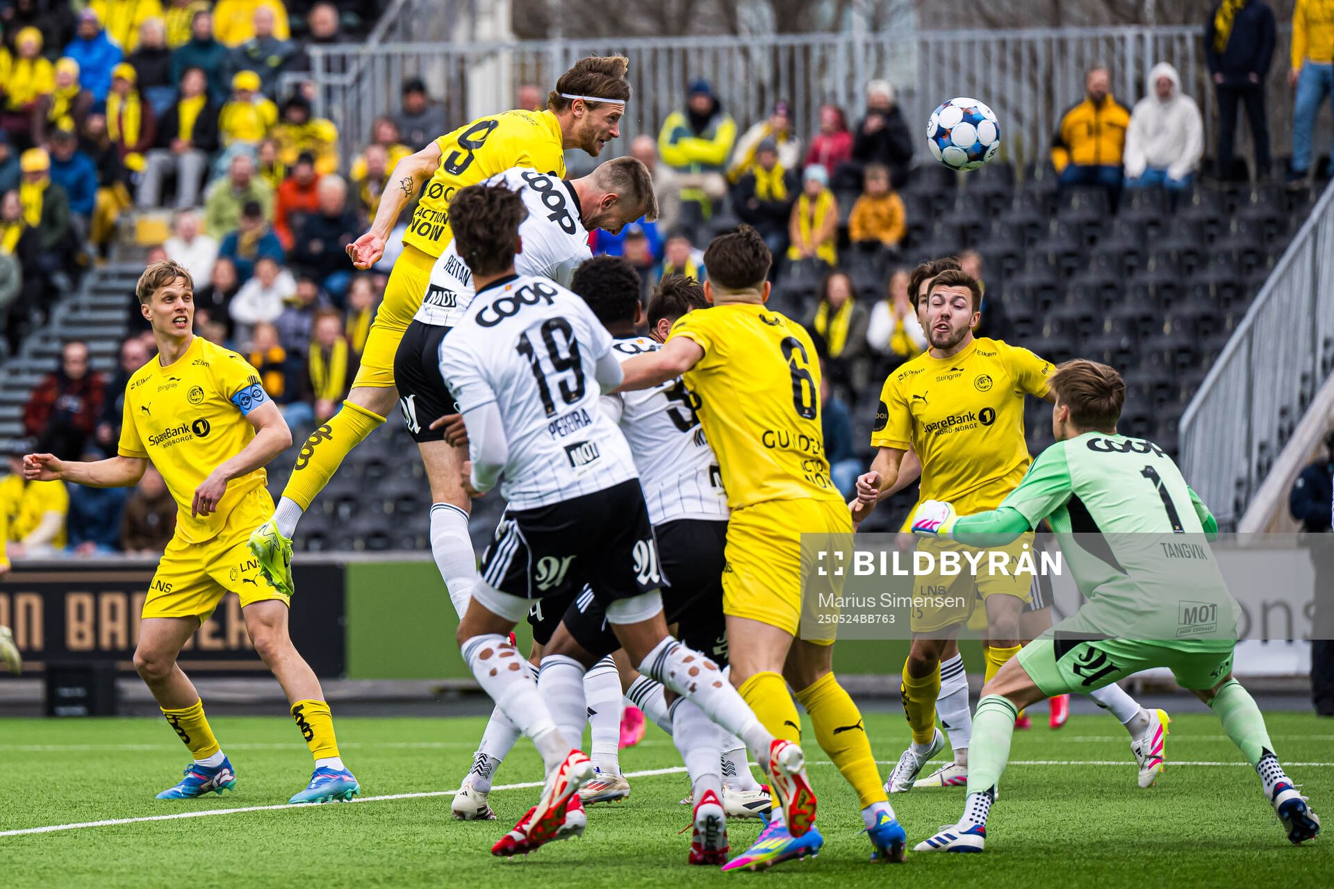 Kasper Høgh of Bodø/Glimt scores the 1-0 goal during the Eliteserien match between Bodø/Glimt and Rosenborg on May 24, 2025 in Bodø.