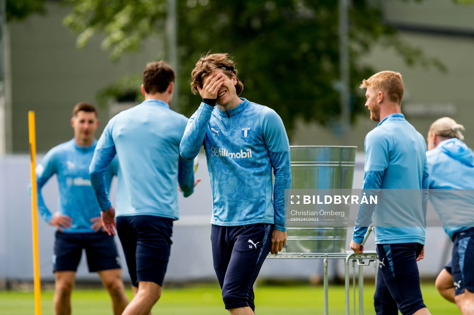 Oliver Berg under en träning med Malmö FF den 24 maj 2025 i Malmö. 