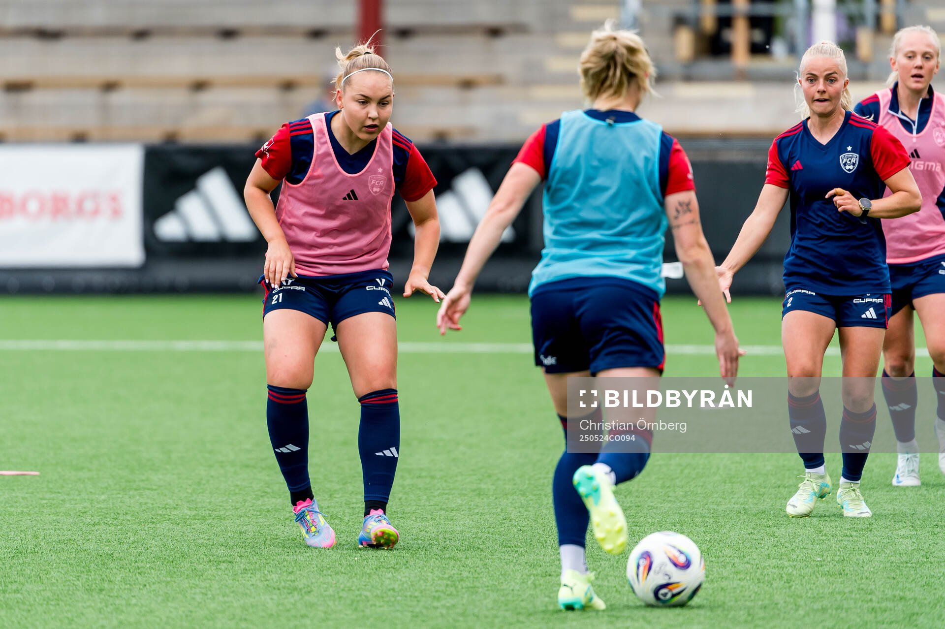 Rosengårds Oona Sevenius inför fotbollsmatchen i Damallsvenskan mellan Rosengård och Häcken den 24 maj 2025 i Malmö. 