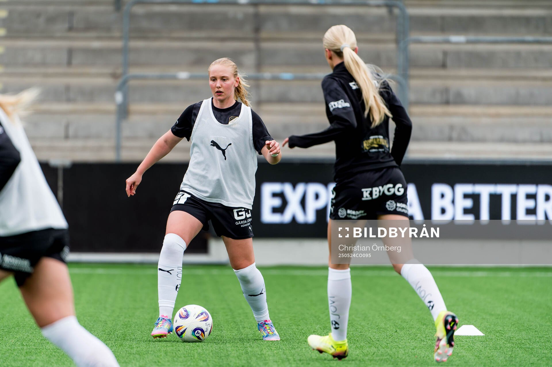 Häckens Johanna Fossdalsá Sørensen inför fotbollsmatchen i Damallsvenskan mellan Rosengård och Häcken den 24 maj 2025 i Malmö. 