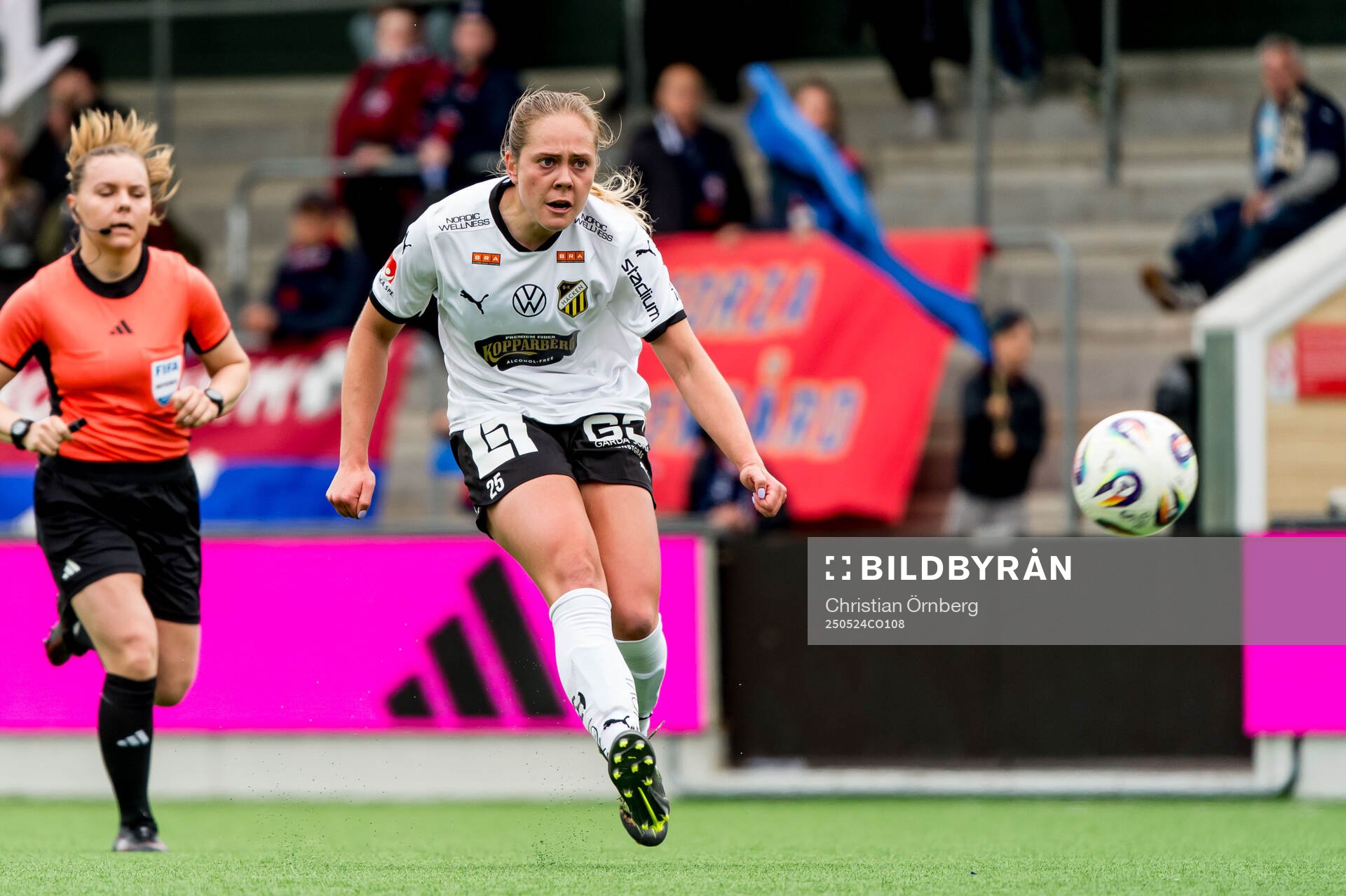 Häckens Alice Bergström under fotbollsmatchen i Damallsvenskan mellan Rosengård och Häcken den 24 maj 2025 i Malmö. 