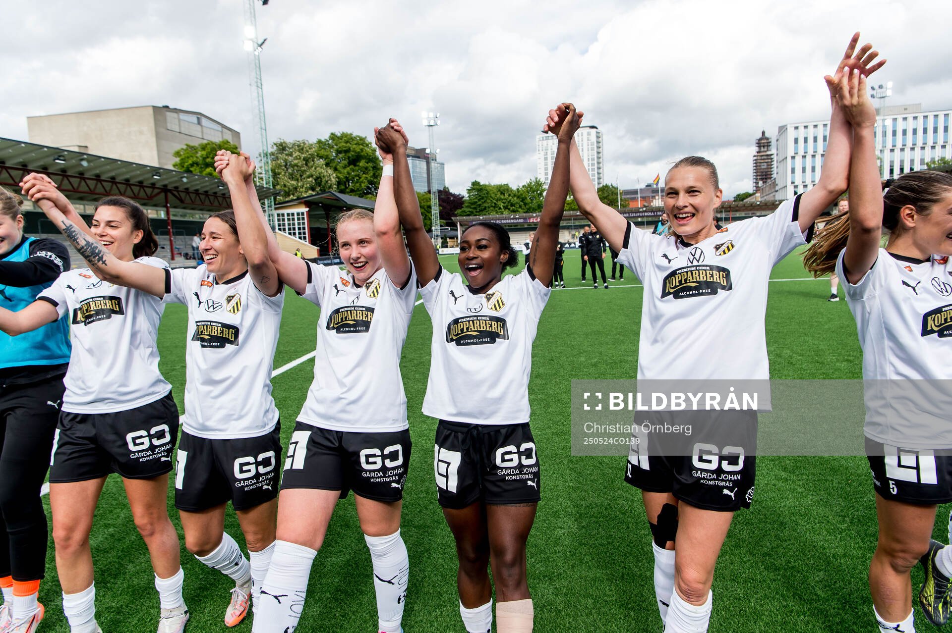 Häckens Monica Jusu Bah jublar efter fotbollsmatchen i Damallsvenskan mellan Rosengård och Häcken den 24 maj 2025 i Malmö. 