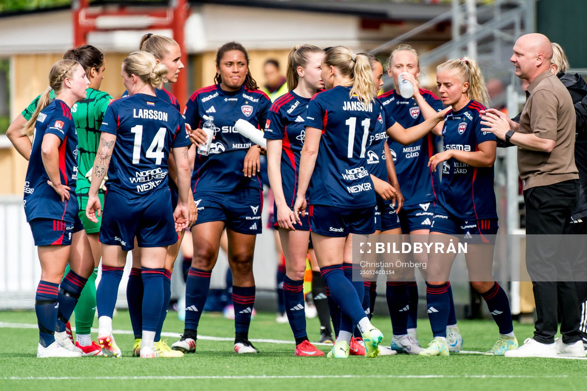 Rosengårds Jo-Anne Agbor Tataw Cronquist deppar med