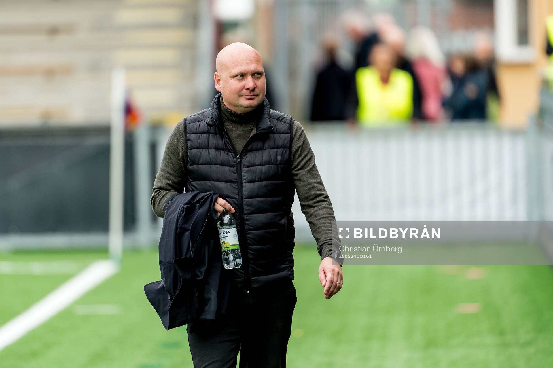 Rosengårds huvudtränare Joel Kjetselberg inför fotbollsmatchen i Damallsvenskan mellan Rosengård och Häcken den 24 maj 2025 i Malmö.