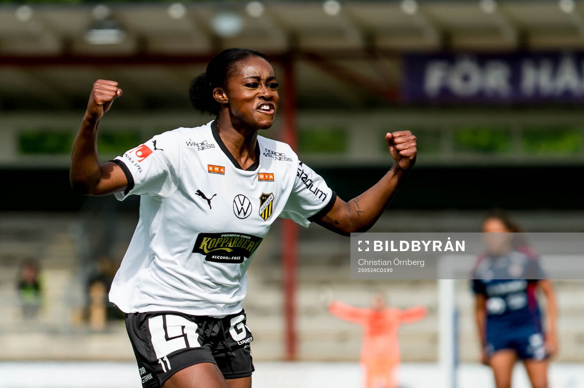 Häckens Monica Jusu Bah jublar efter 0-1 under fotbollsmatchen i Damallsvenskan mellan Rosengård och Häcken den 24 maj 2025 i Malmö.