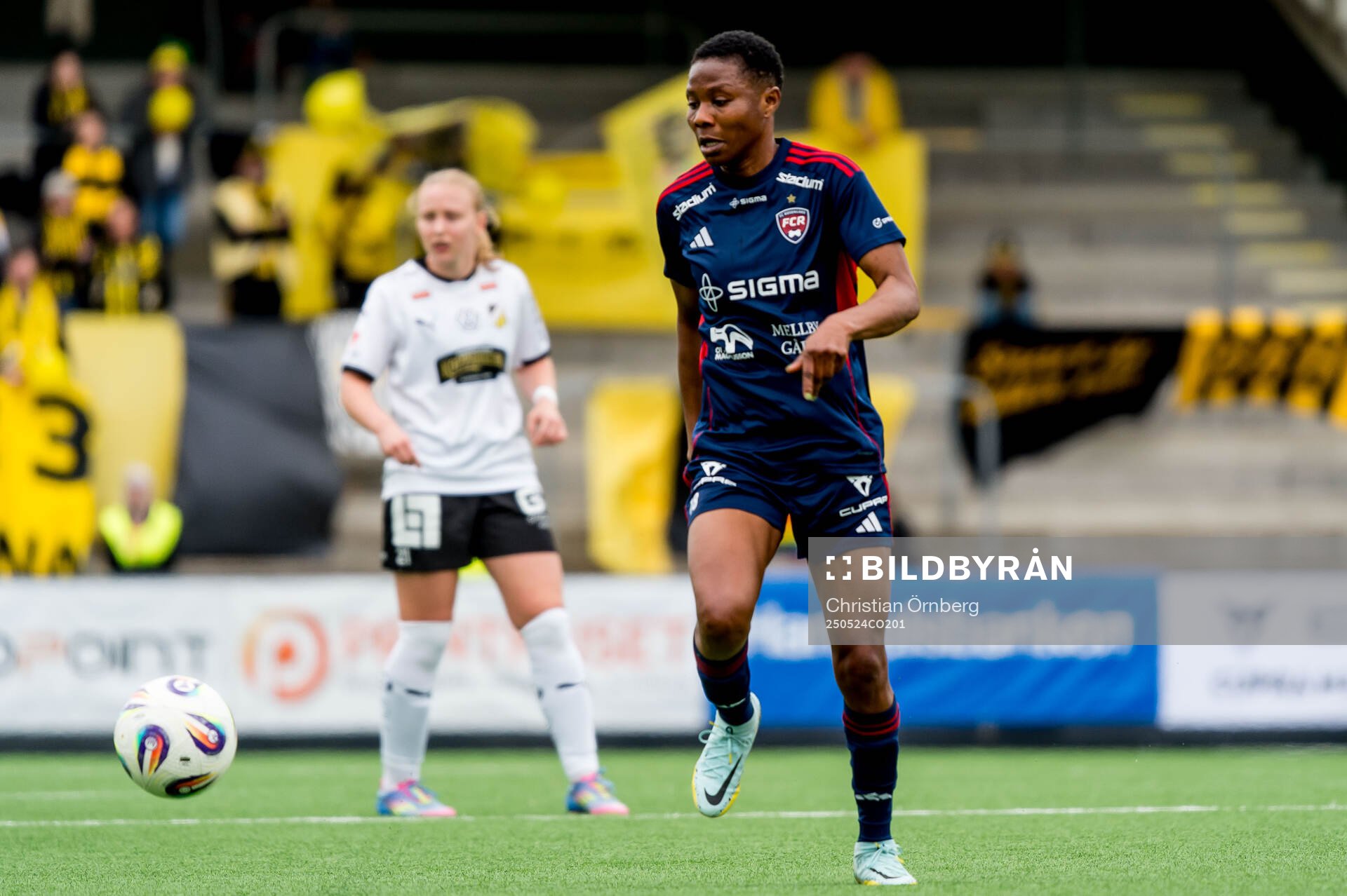 Rosengårds Halimatu Ayinde under fotbollsmatchen i Damallsvenskan mellan Rosengård och Häcken den 24 maj 2025 i Malmö. 