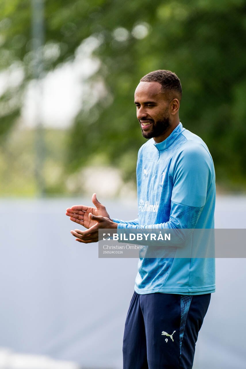 Isaac Kiese Thelin under en träning med Malmö FF den 24 maj 2025 i Malmö. 