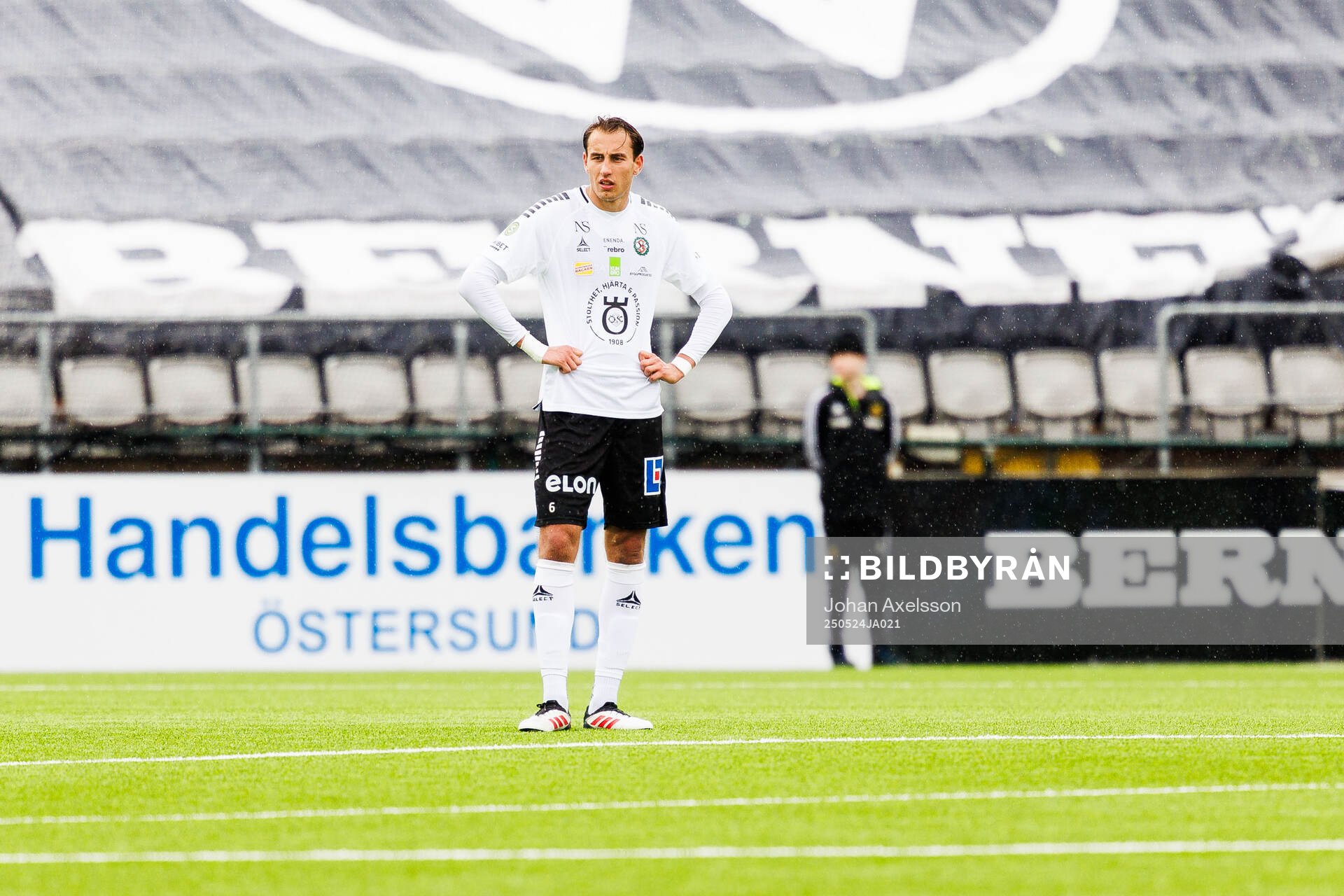 Örebros Melvin Bajrovic deppar