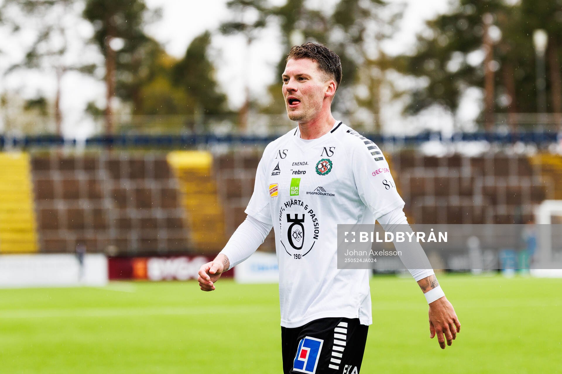 Örebros Samuel Kroon under fotbollsmatchen i Superettan mellan Östersund och Örebro den 24 maj 2025 i Östersund. 