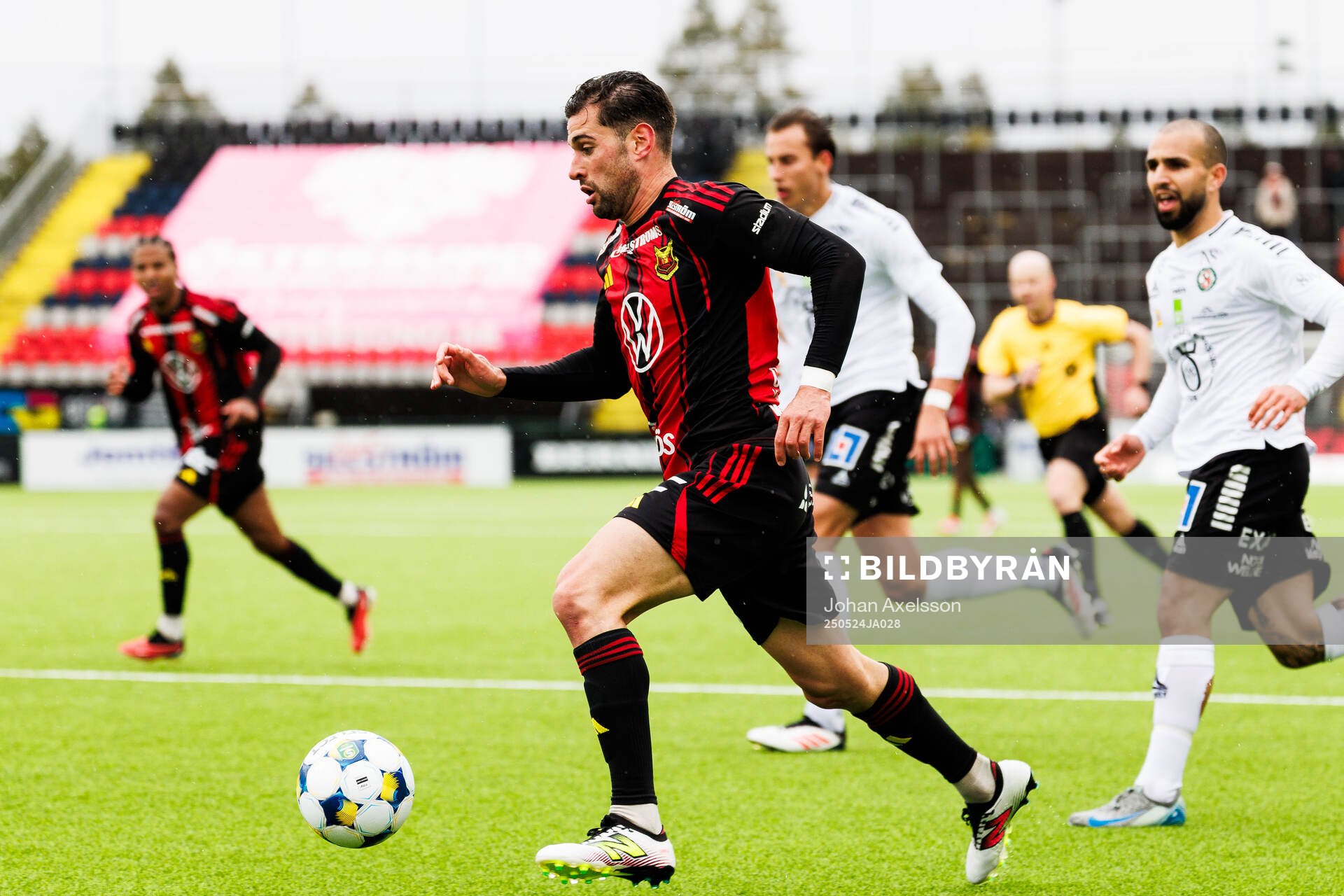 Östersunds Ahmed Bonnah under fotbollsmatchen i Superettan mellan Östersund och Örebro den 24 maj 2025 i Östersund. 