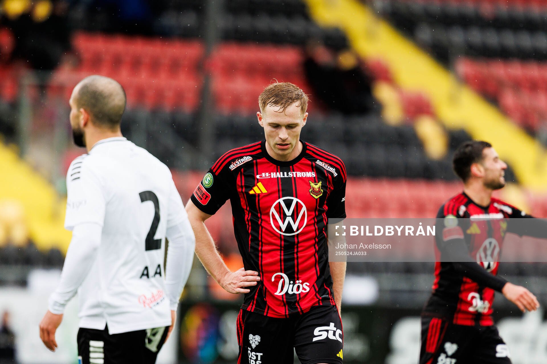 Östersunds James Joseph Kirby deppar
