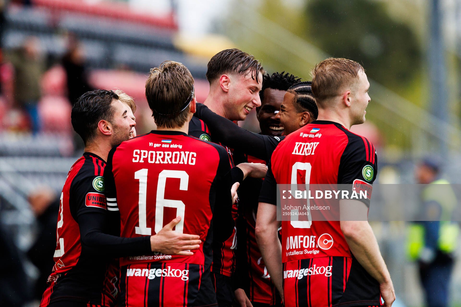 Östersunds Philip Bonde jublar efter 2-0 under fotbollsmatchen i Superettan mellan Östersund och Örebro den 24 maj 2025 i Östersund. 
