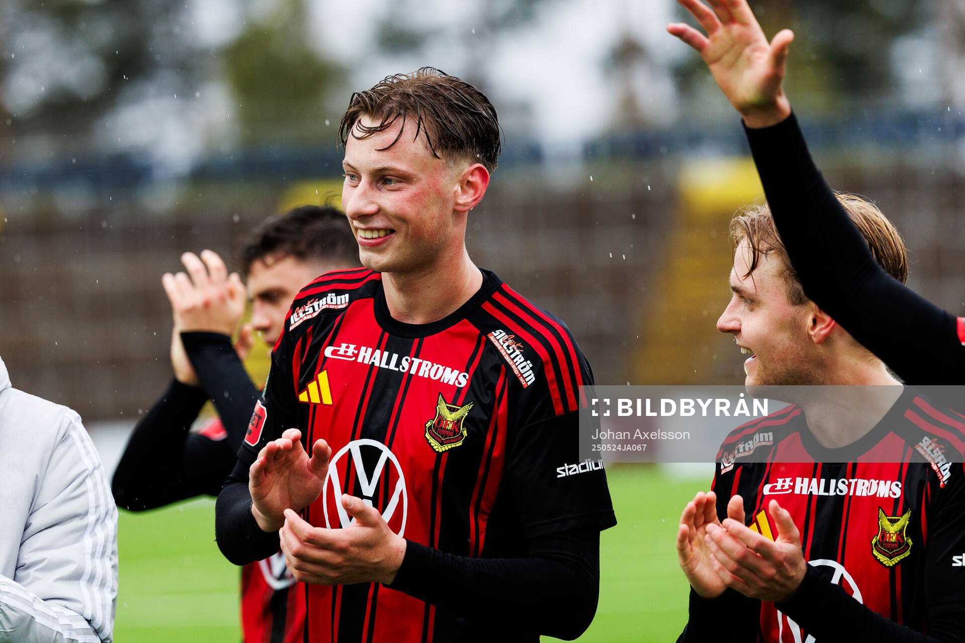 Östersunds Philip Bonde jublar