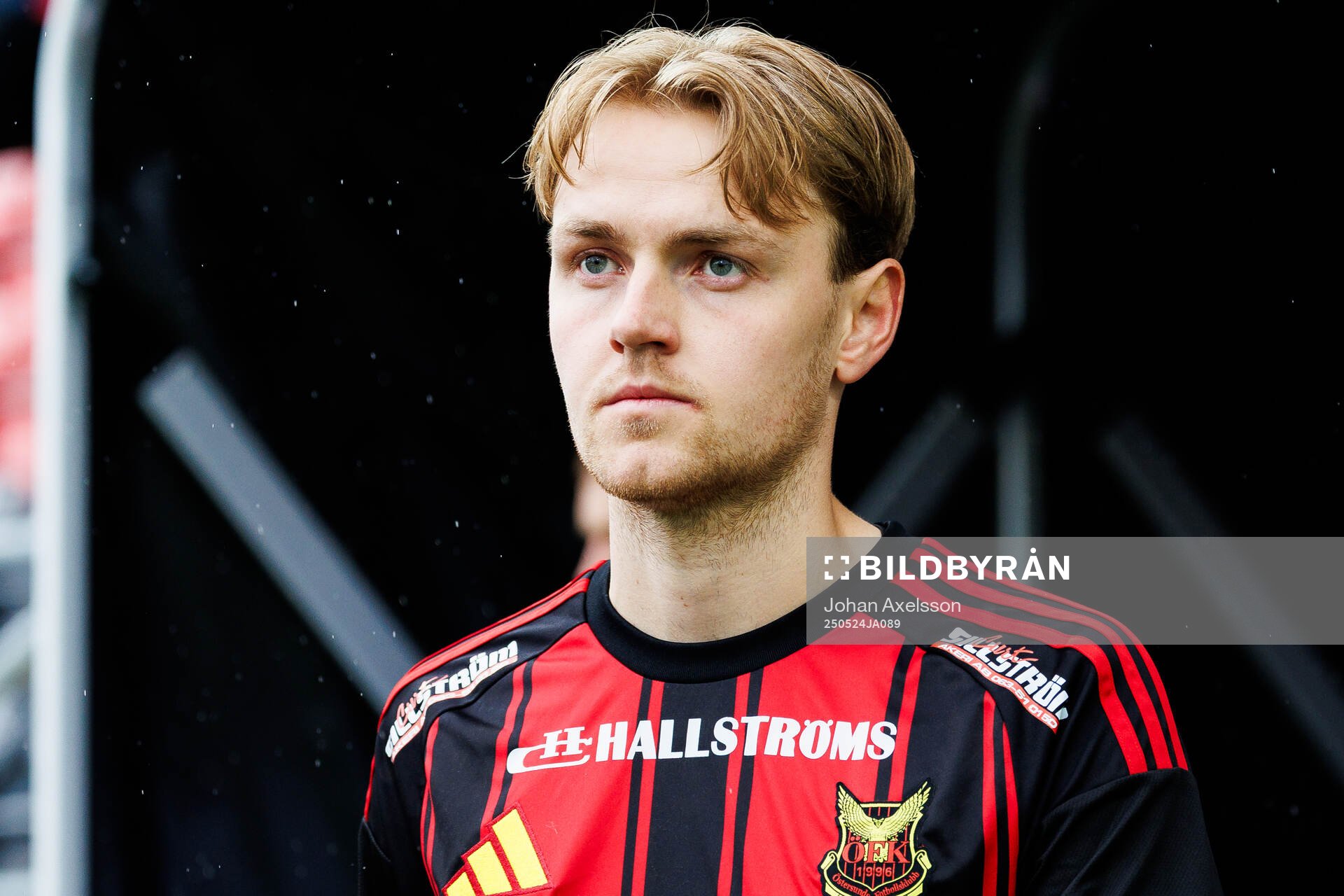 Östersunds Simon Marklund under fotbollsmatchen i Superettan mellan Östersund och Örebro den 24 maj 2025 i Östersund. 