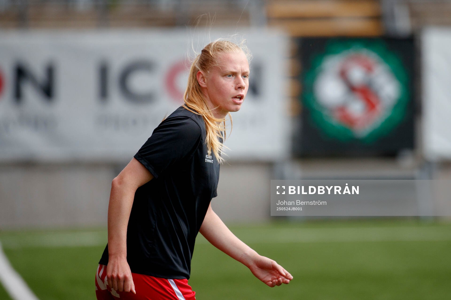 KIF Örebros Sofia Parkner inför fotbollsmatchen i Elitettan mellan KIF Örebro och Örebro SK den 24 maj 2025 i Örebro. 