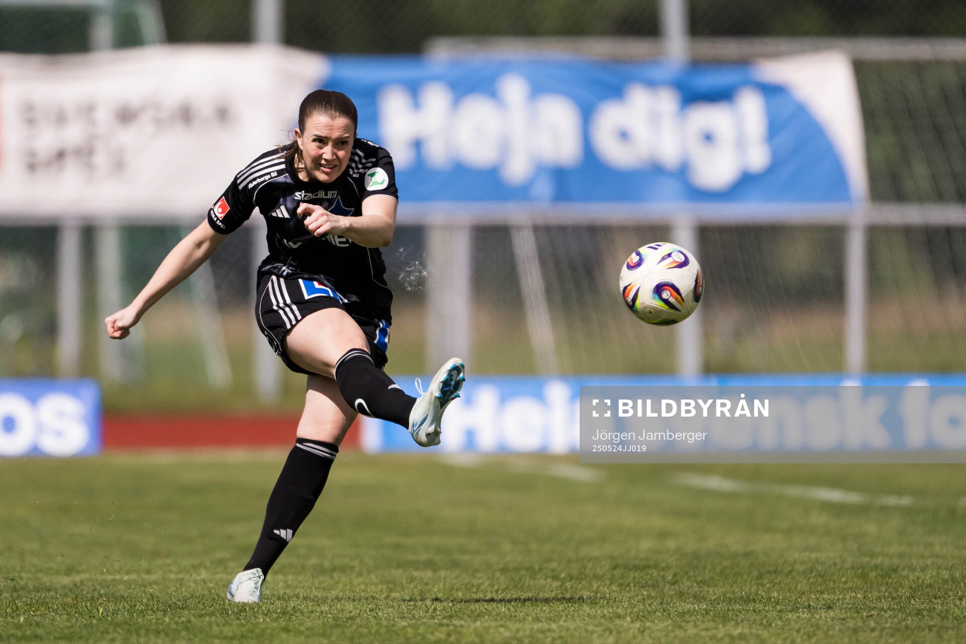 IFK Norrköpings Maja Regnås Valcic under fotbollsmatchen i Damallsvenskan mellan Alingsås och IFK Norrköping den 24 maj 2025 i Alingsås.